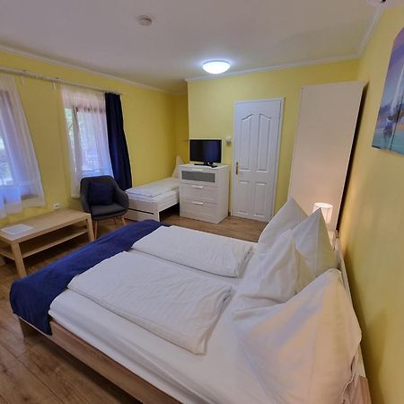Apartamento Muskátlis Ház Balatonlelle Exterior foto