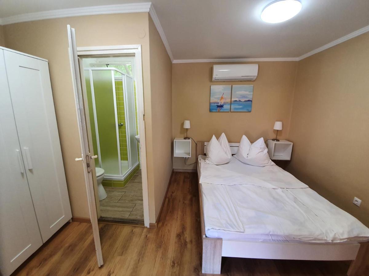 Apartamento Muskátlis Ház Balatonlelle Exterior foto