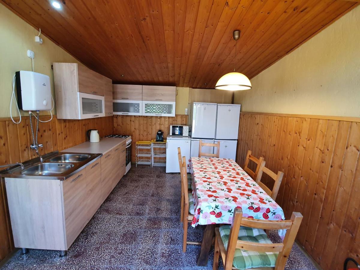 Apartamento Muskátlis Ház Balatonlelle Exterior foto